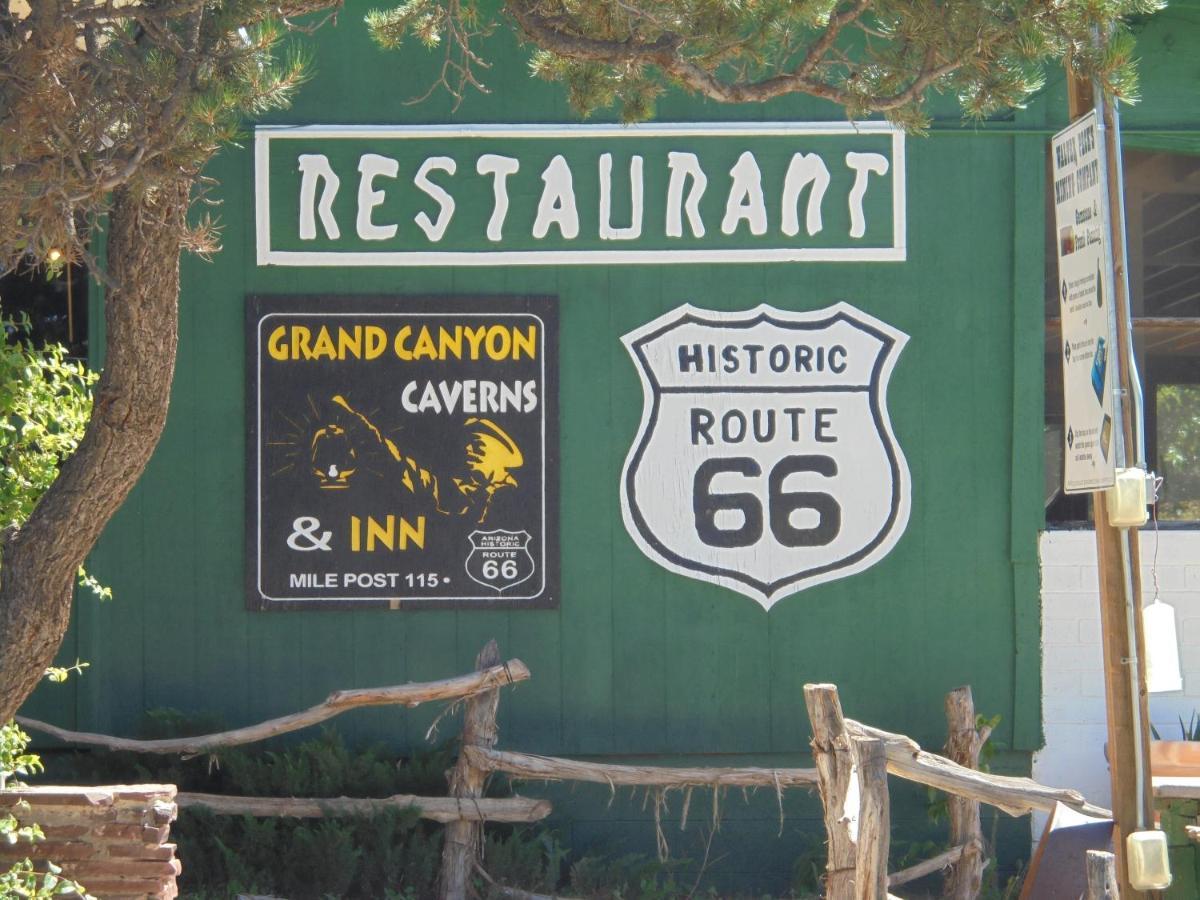 Grand Canyon Caverns Inn Peach Springs Dış mekan fotoğraf